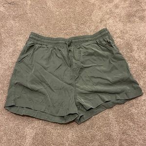 Universal Thread Sage Green Drawstring Shorts Size L